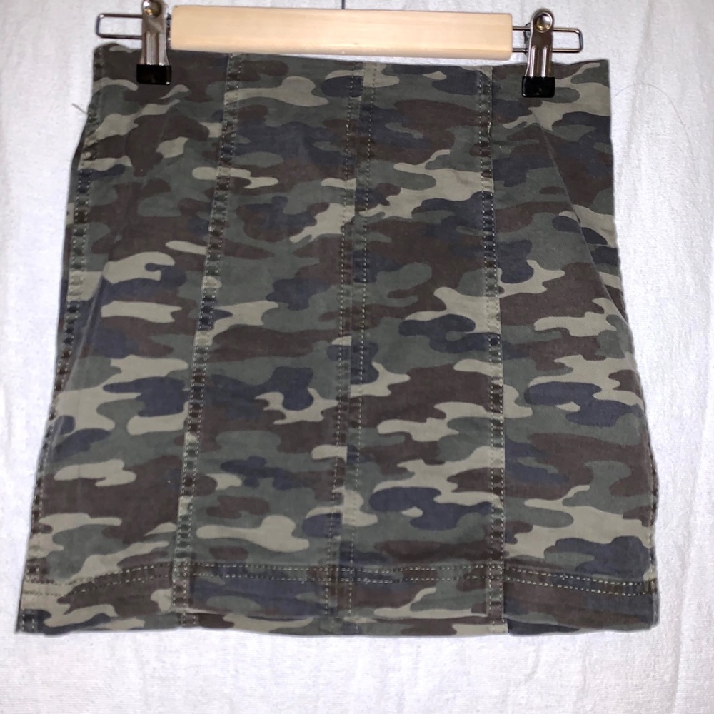 Free people camo mini skirt